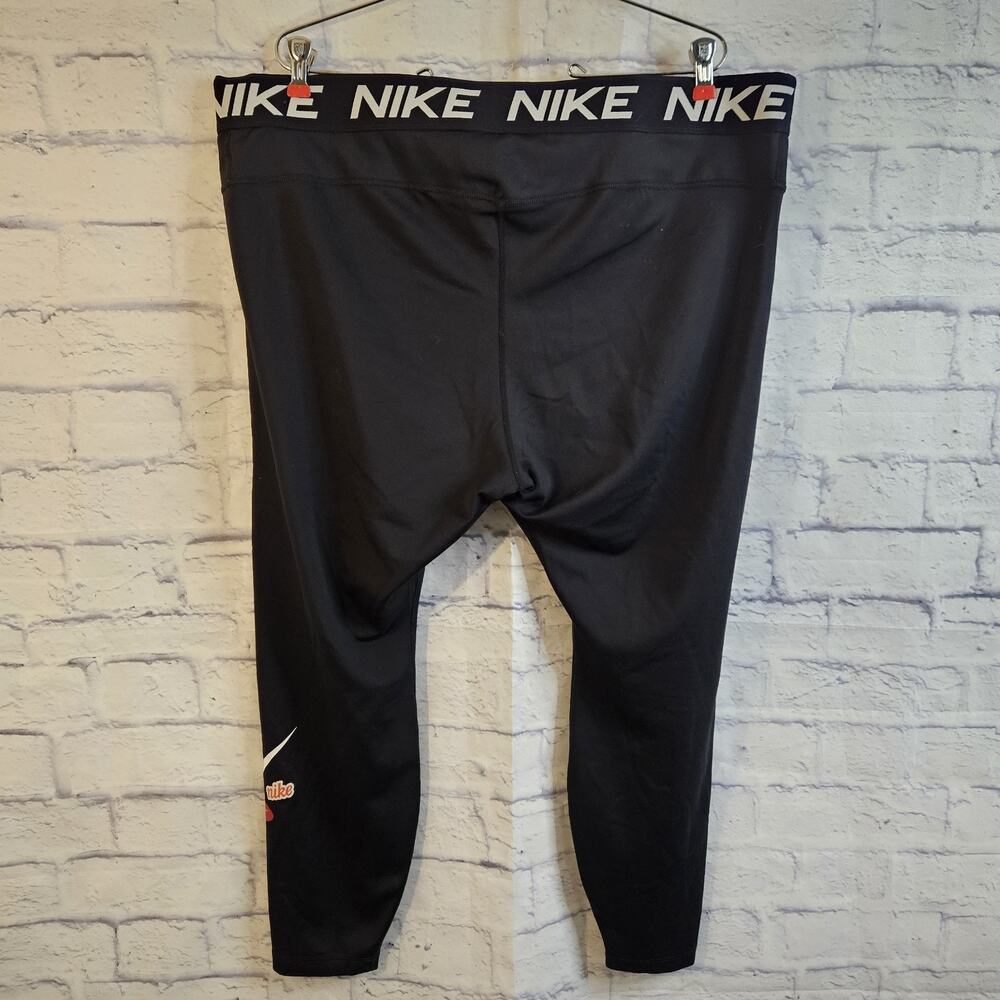 Nike Training Icon Clash One Tight Black Capri Leggings Swoosh Womens Plus 3X - Picture 3 of 6